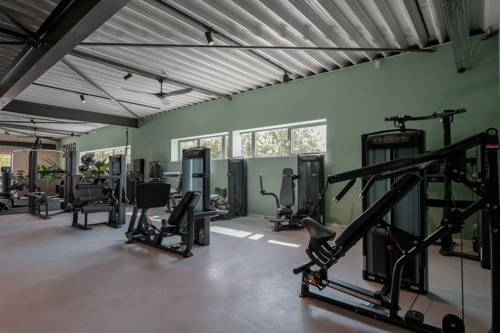 WhatsApp Image 2025-09-17 at 22.02.13 (2)