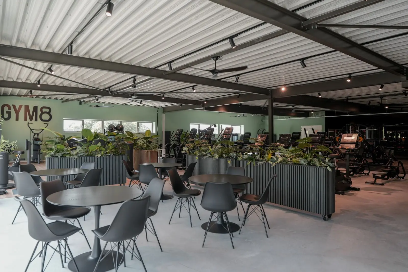 WhatsApp Image 2025-09-17 at 22.02.13 (3)