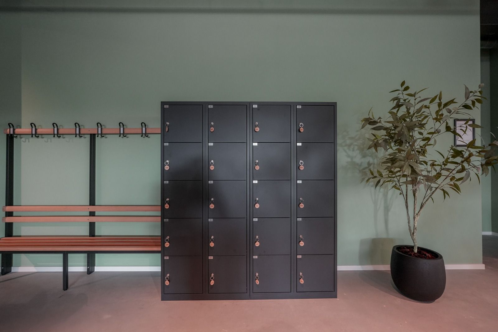 WhatsApp Image 2025-09-17 at 22.02.14 (7)