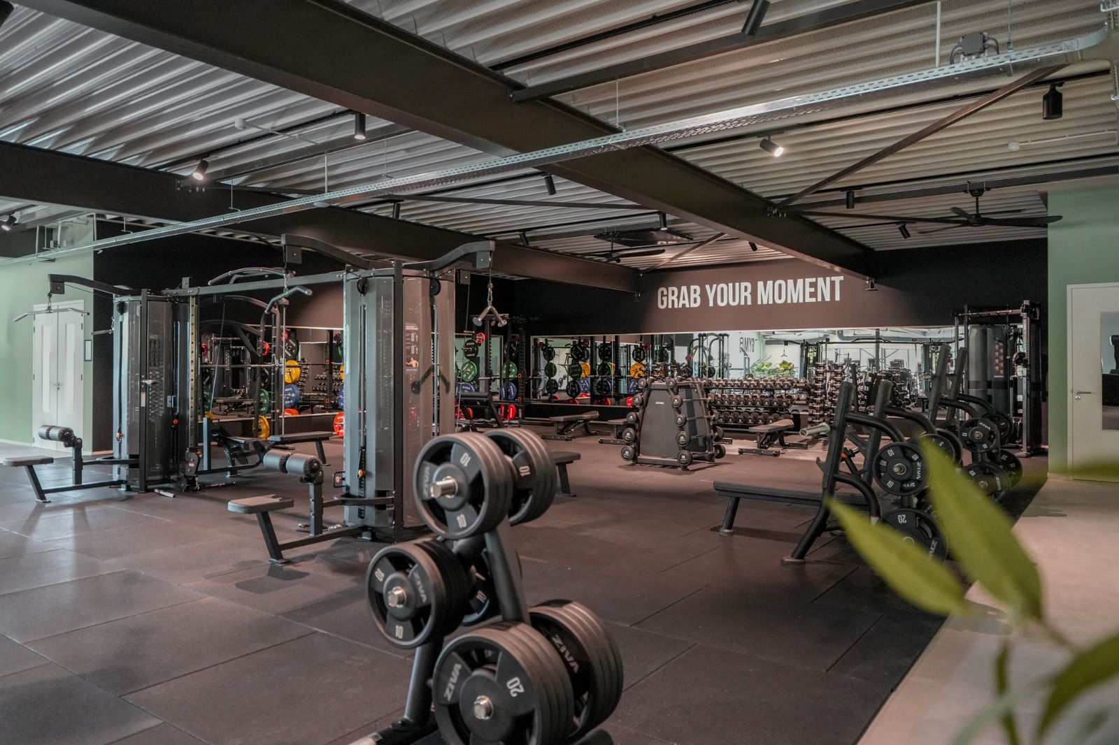 WhatsApp Image 2025-09-17 at 22.02.14