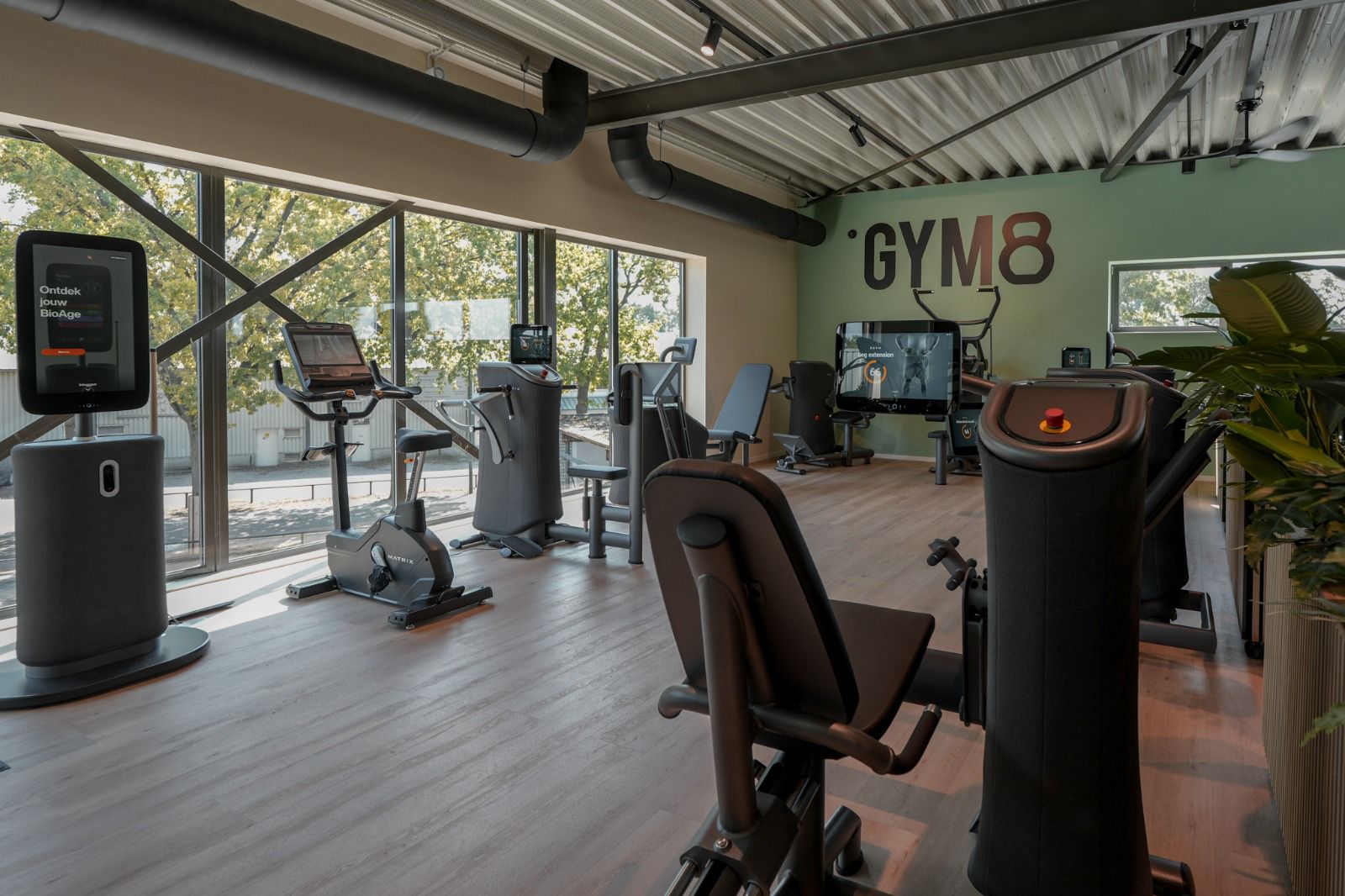 WhatsApp Image 2025-09-17 at 22.02.15 (1)