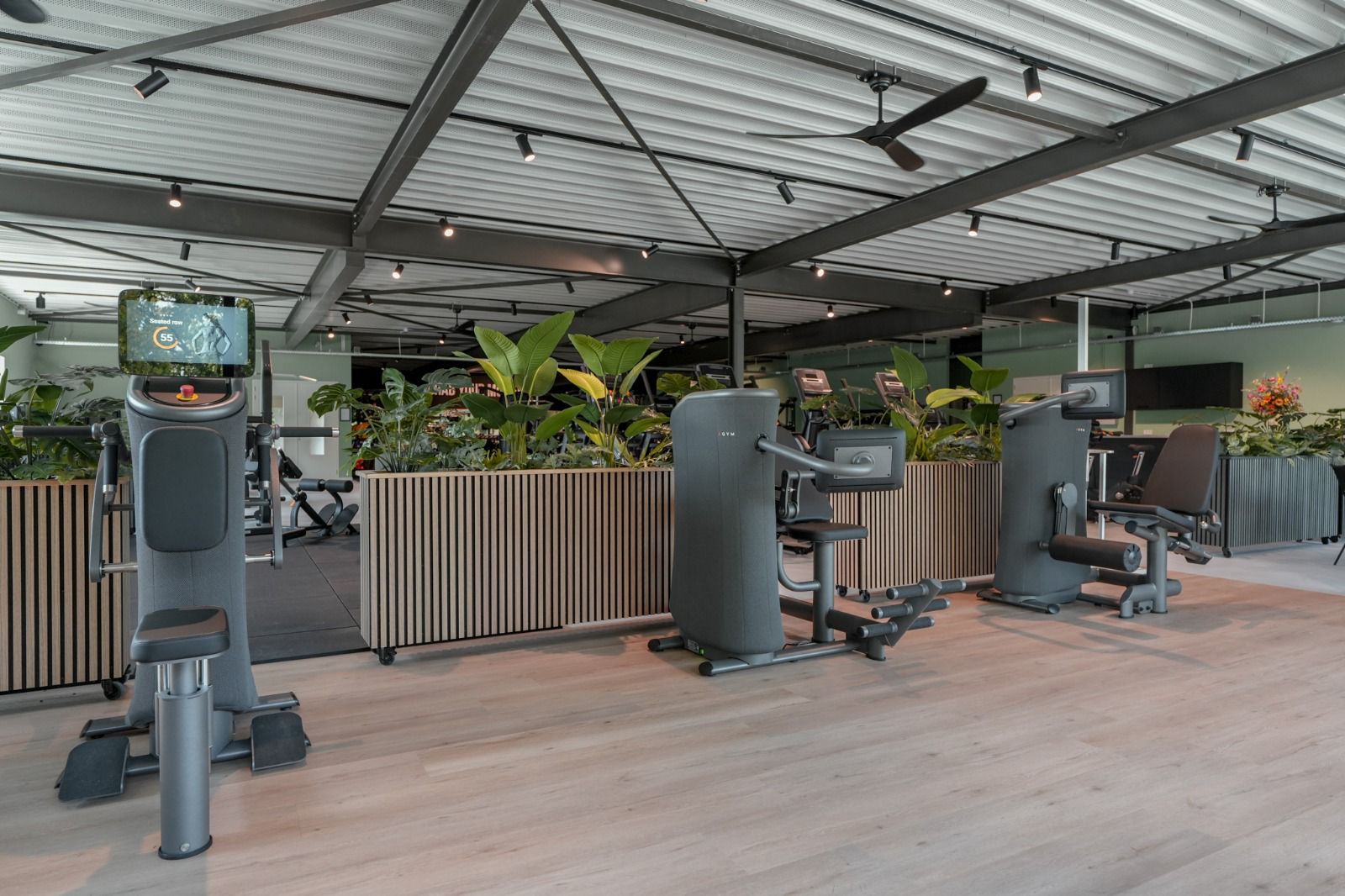 WhatsApp Image 2025-09-17 at 22.02.16